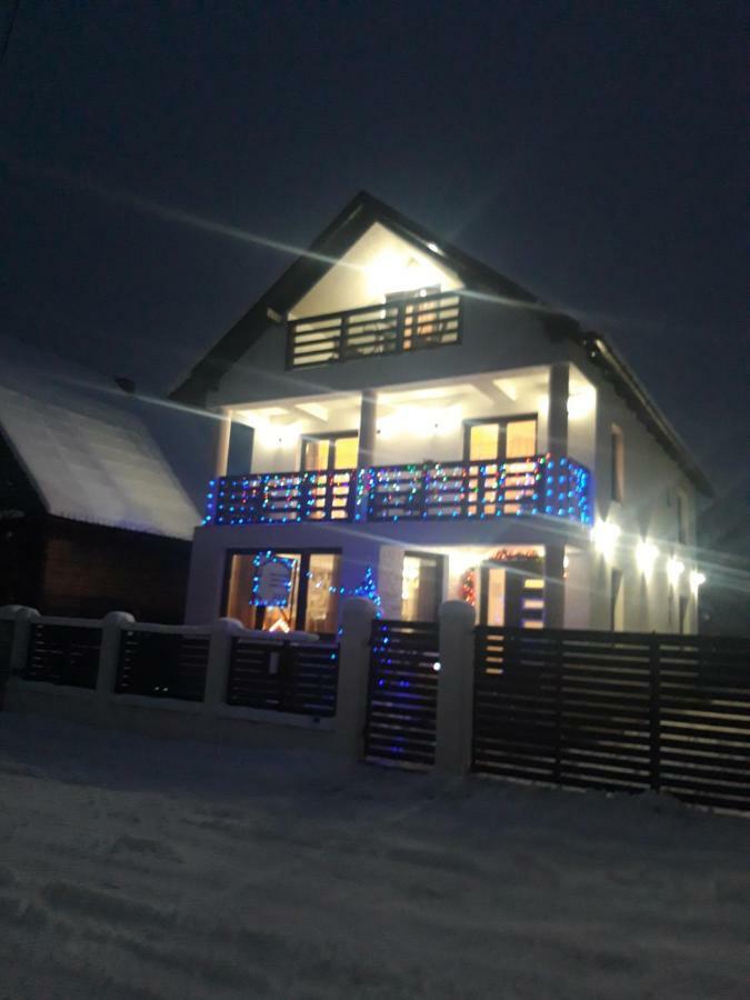 Casa Bianca Oncesti Guest House Екстериор снимка