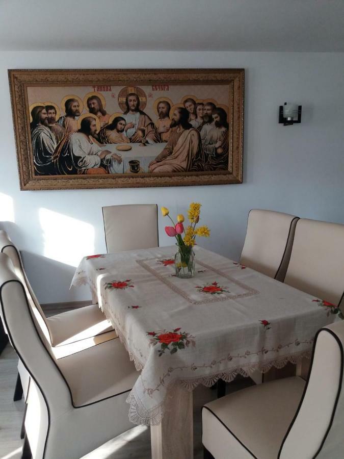 Casa Bianca Oncesti Guest House Екстериор снимка