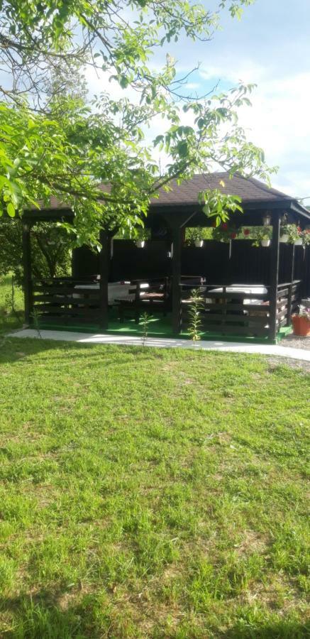 Casa Bianca Oncesti Guest House Екстериор снимка